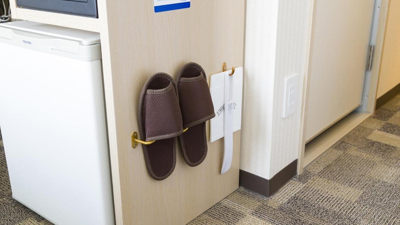Toyoko Inn Hokkaido Sapporo-Eki Nishi-Guchi Hokudai Mae Kültér fotó