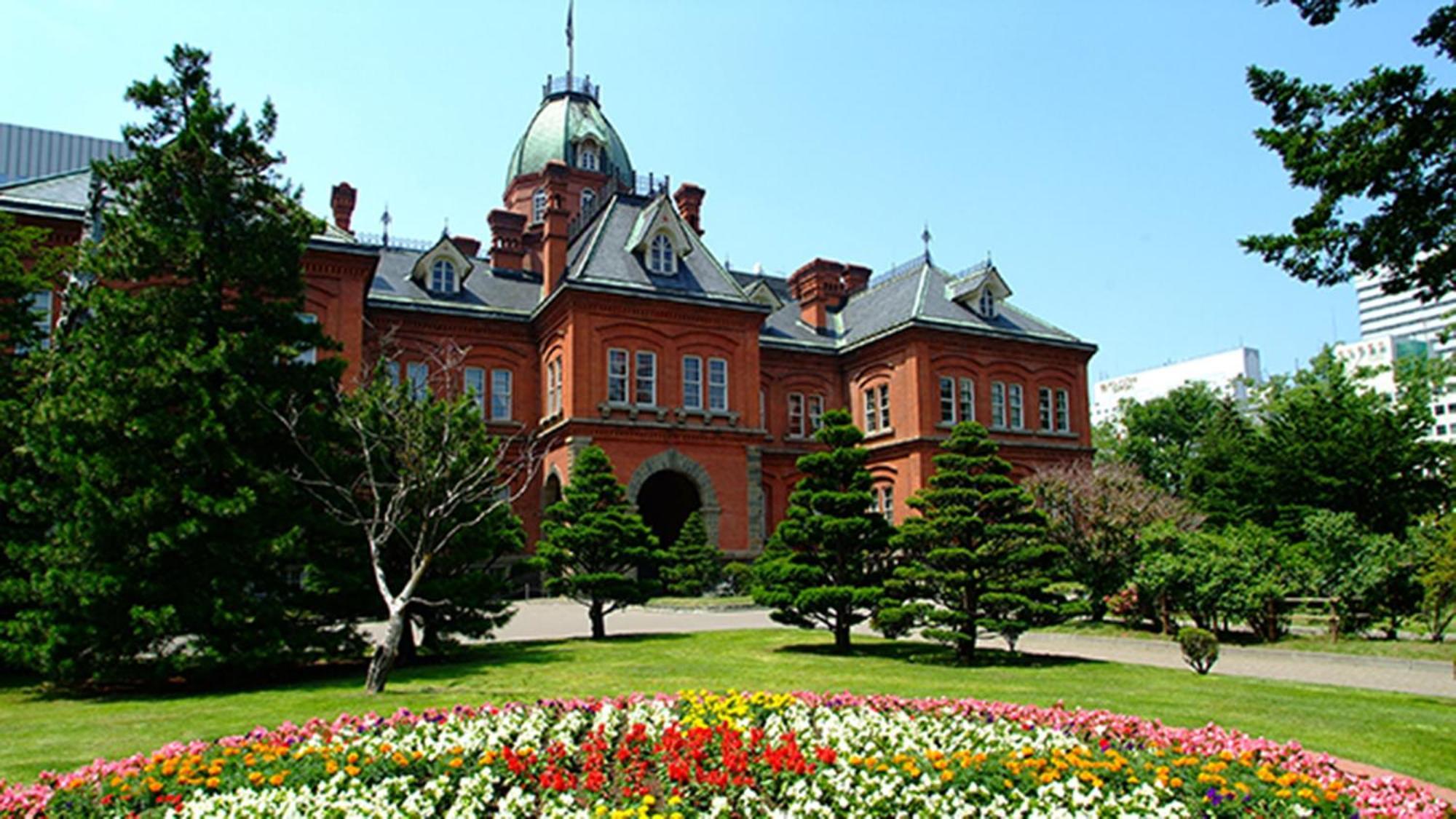 Toyoko Inn Hokkaido Sapporo-Eki Nishi-Guchi Hokudai Mae Kültér fotó