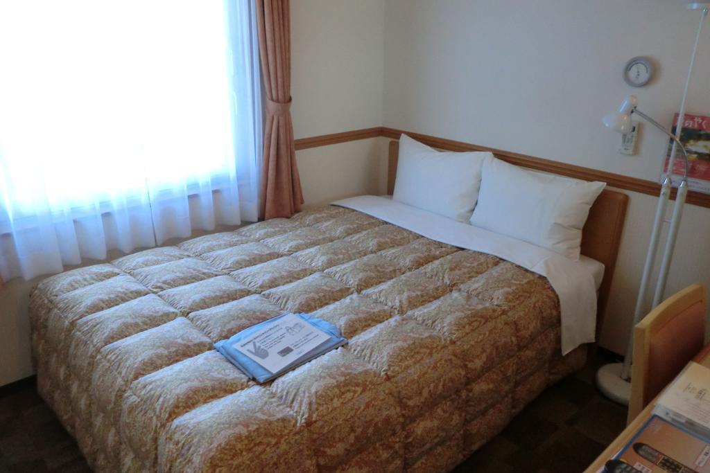 Toyoko Inn Hokkaido Sapporo-Eki Nishi-Guchi Hokudai Mae Kültér fotó