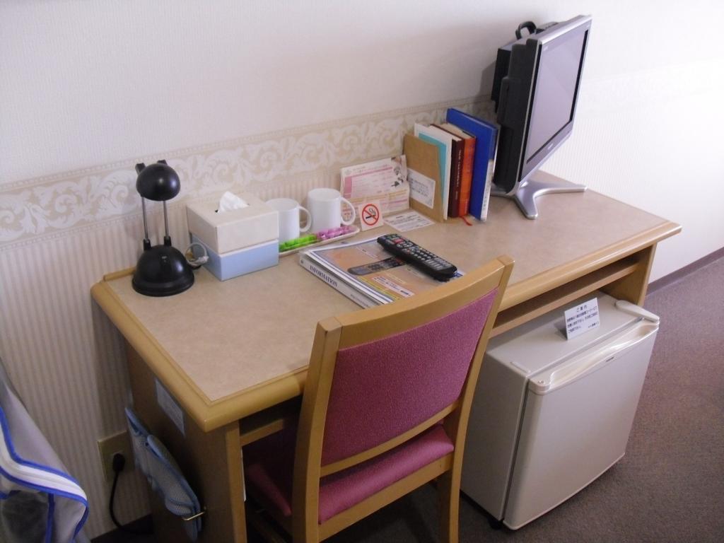 Toyoko Inn Hokkaido Sapporo-Eki Nishi-Guchi Hokudai Mae Kültér fotó