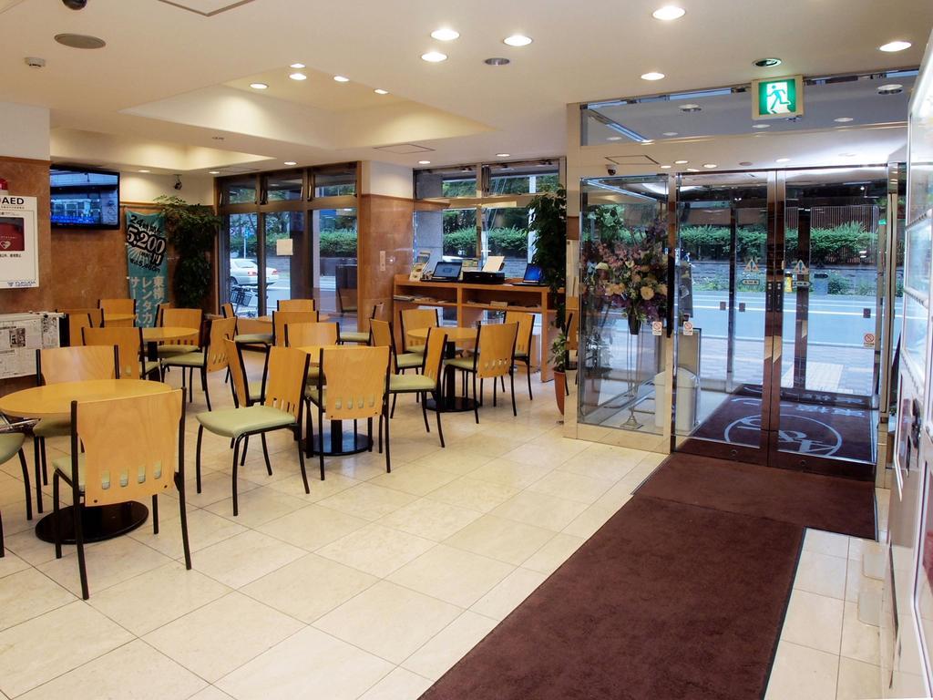 Toyoko Inn Hokkaido Sapporo-Eki Nishi-Guchi Hokudai Mae Kültér fotó