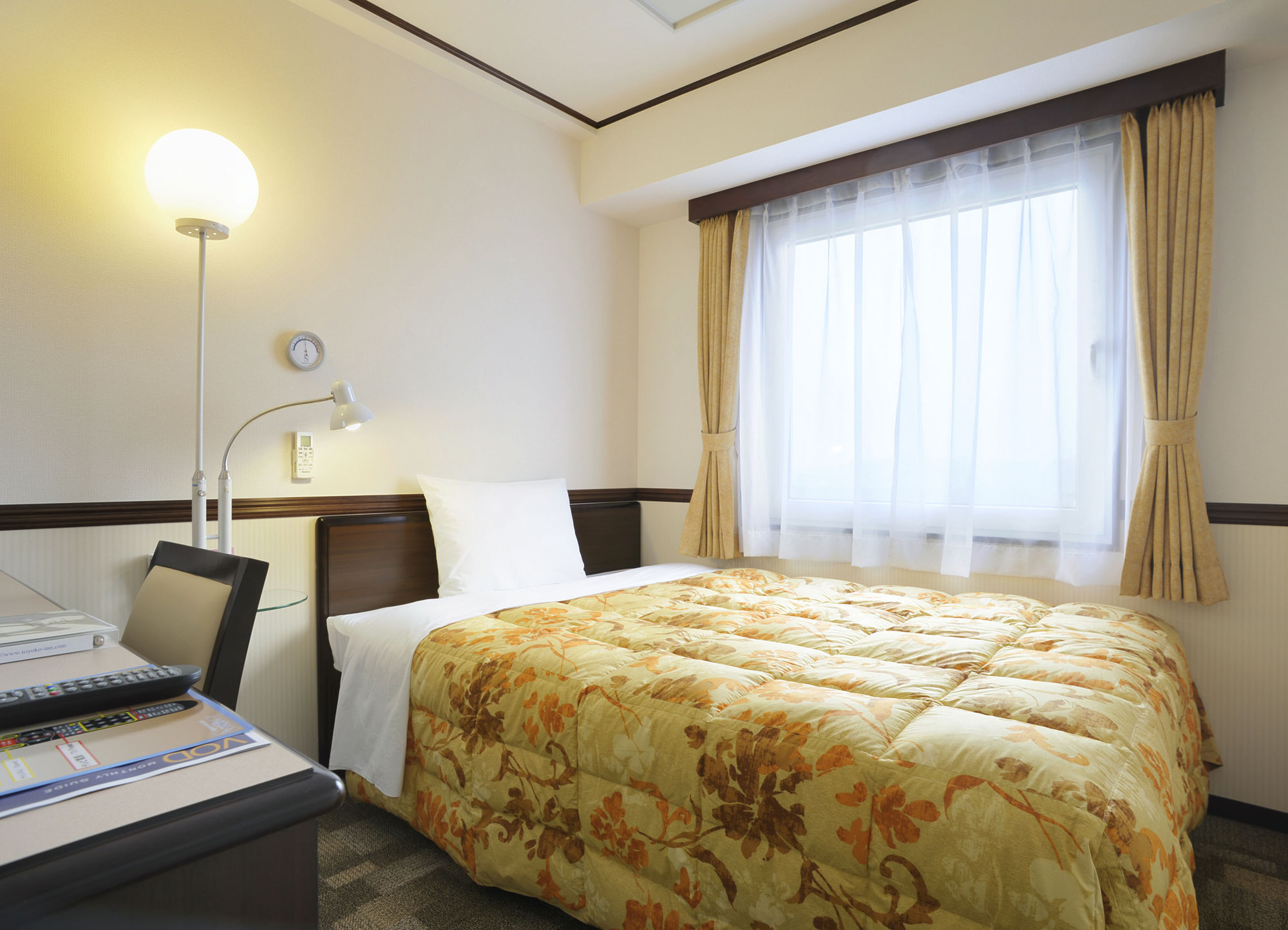Toyoko Inn Hokkaido Sapporo-Eki Nishi-Guchi Hokudai Mae Kültér fotó