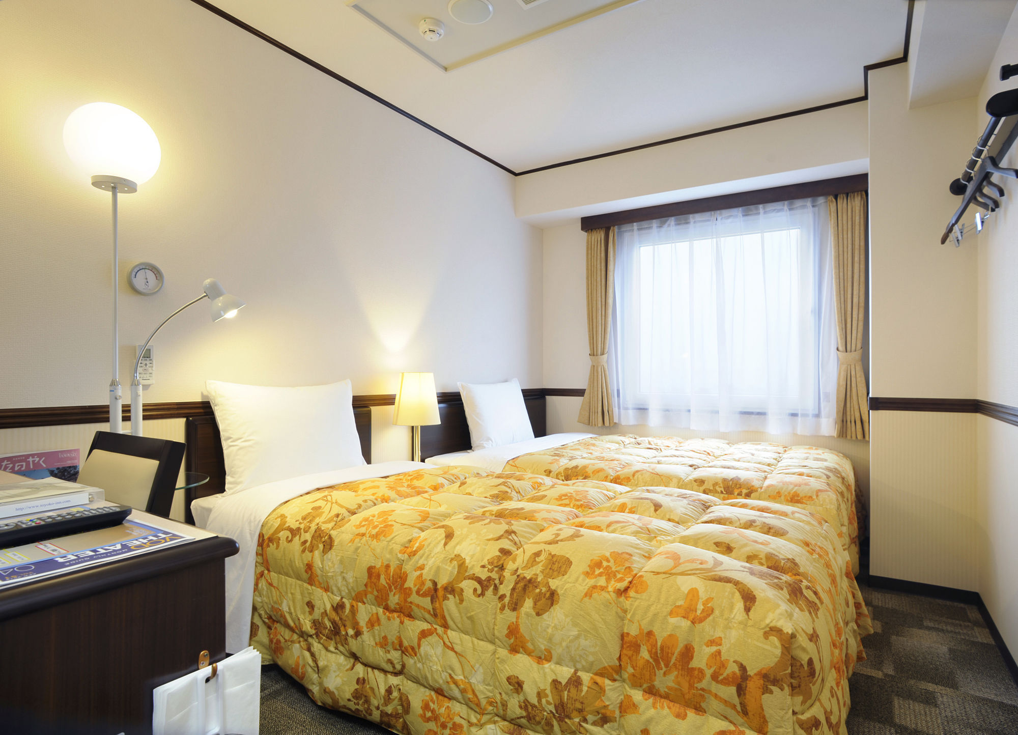 Toyoko Inn Hokkaido Sapporo-Eki Nishi-Guchi Hokudai Mae Kültér fotó